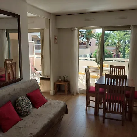 Apartment 2 Pieces Terrasse A 400 M De La