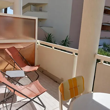 2 Pieces Terrasse A 400 M De La * Vallauris